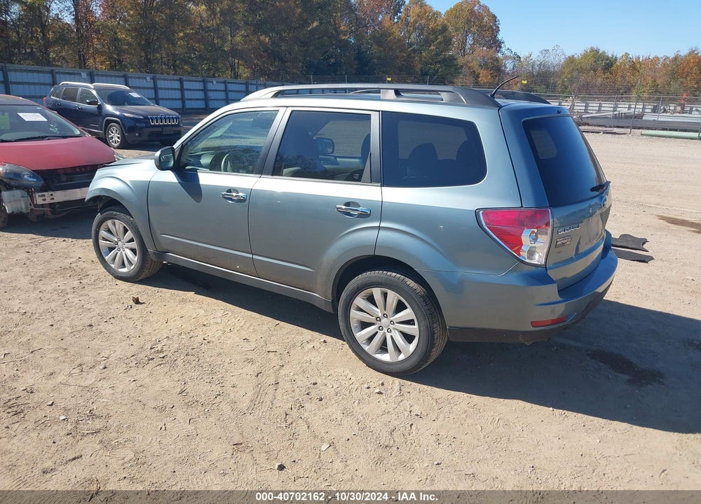 2011 SUBARU FORESTER 2.5X PREMIUM VIN: JF2SHADC8BH732362