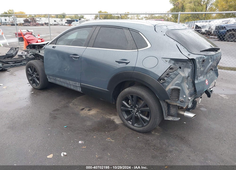 2022 MAZDA CX-30 CARBON EDITION VIN: 3MVDMBCL5NM439043