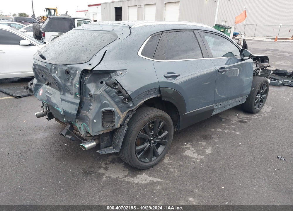 2022 MAZDA CX-30 CARBON EDITION VIN: 3MVDMBCL5NM439043