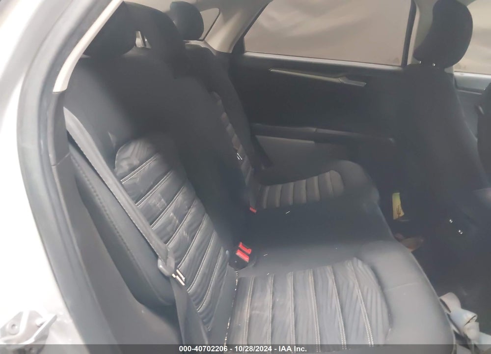 2016 FORD FUSION SE VIN: 3FA6P0H74GR386025