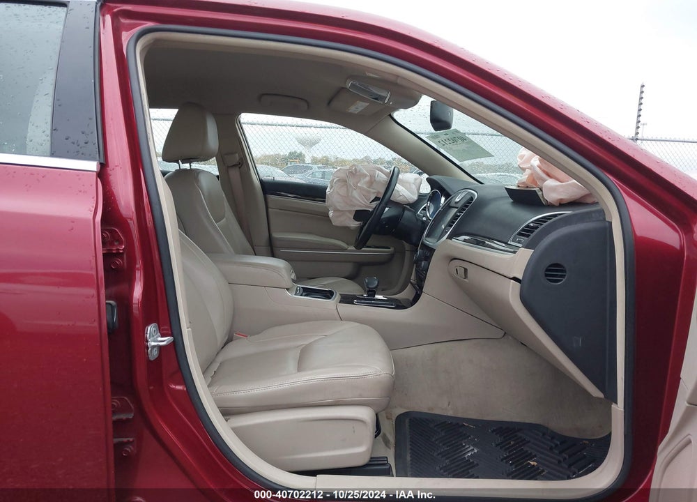 2014 CHRYSLER 300 VIN: 2C3CCAAG1EH103490