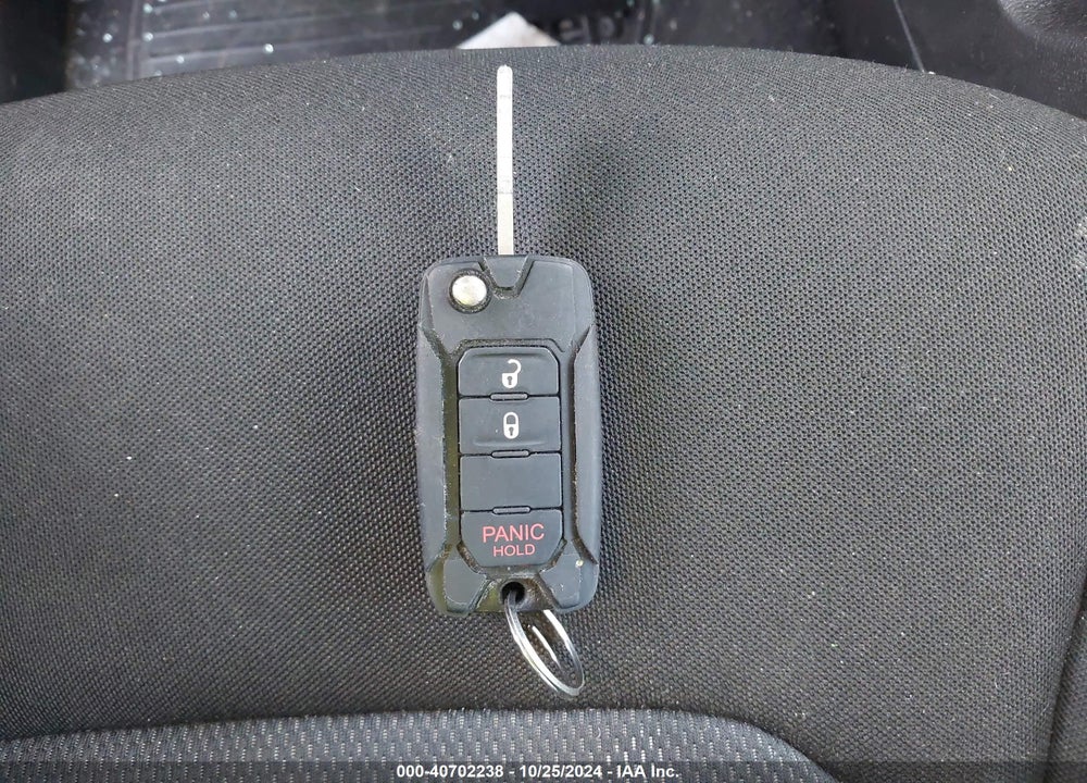 2015 JEEP RENEGADE LATITUDE VIN: ZACCJBBT7FPB26243