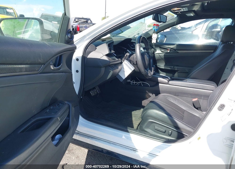 2018 HONDA CIVIC SPORT TOURING VIN: SHHFK7H98JU220844