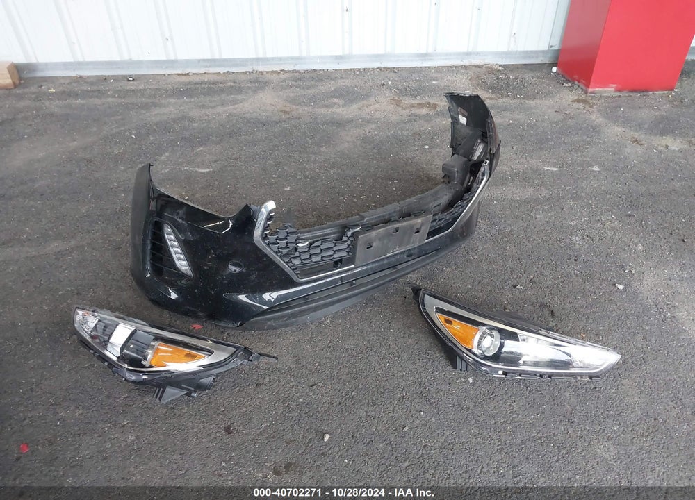 2018 HYUNDAI ELANTRA GT VIN: KMHH35LE1JU030306
