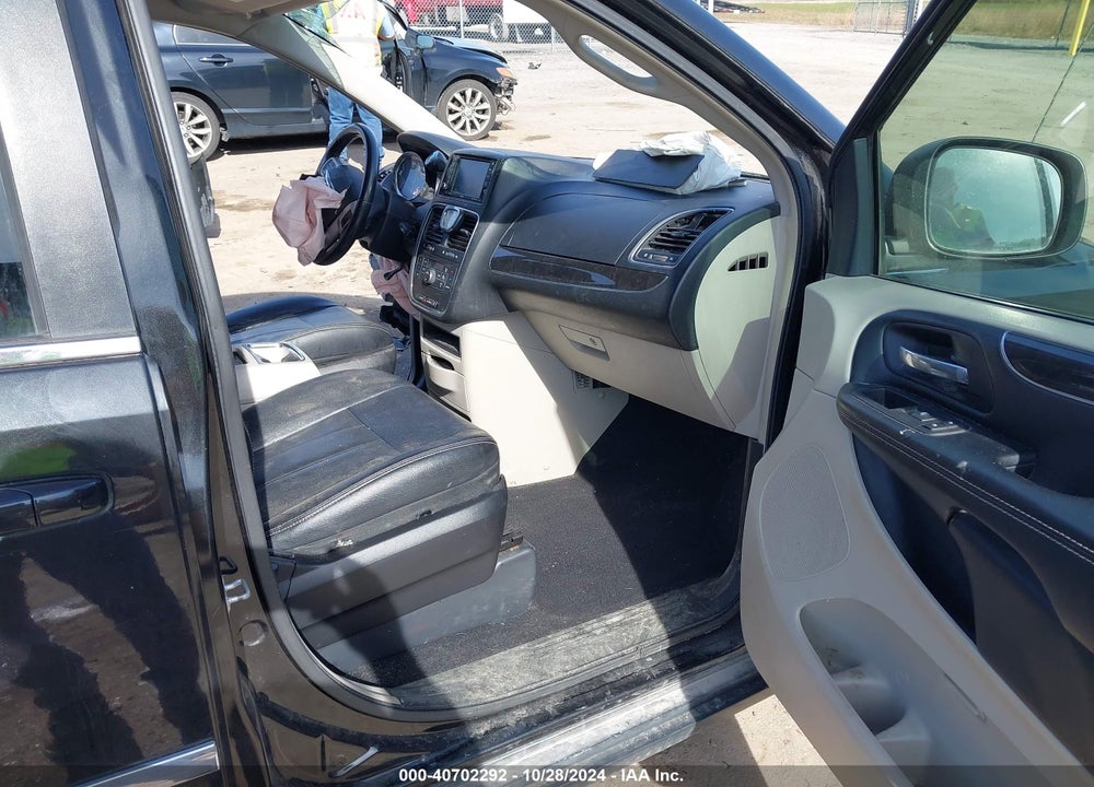 2016 CHRYSLER TOWN & COUNTRY TOURING VIN: 2C4RC1BG5GR167114