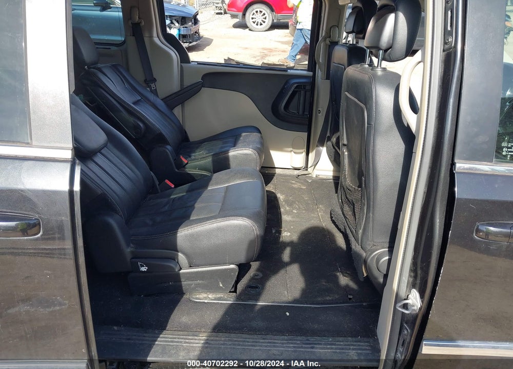 2016 CHRYSLER TOWN & COUNTRY TOURING VIN: 2C4RC1BG5GR167114