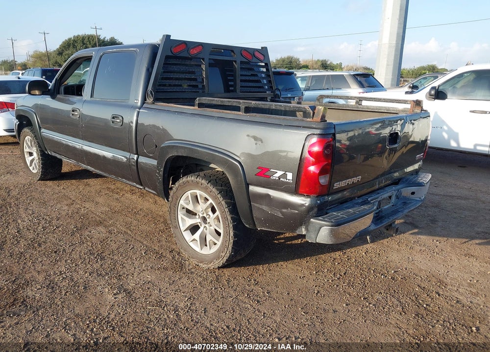 2005 GMC SIERRA 1500 SLE VIN: 2GTEK13T651208276