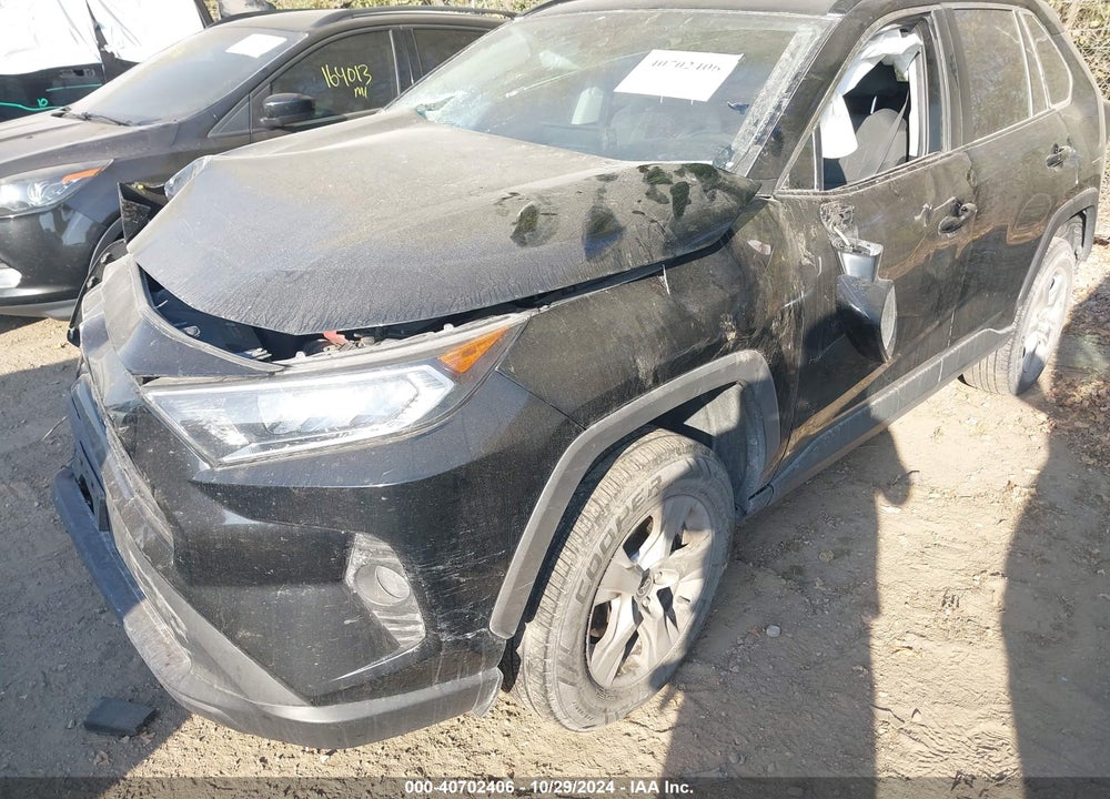 2021 TOYOTA RAV4 XLE VIN: 2T3P1RFV1MW172378