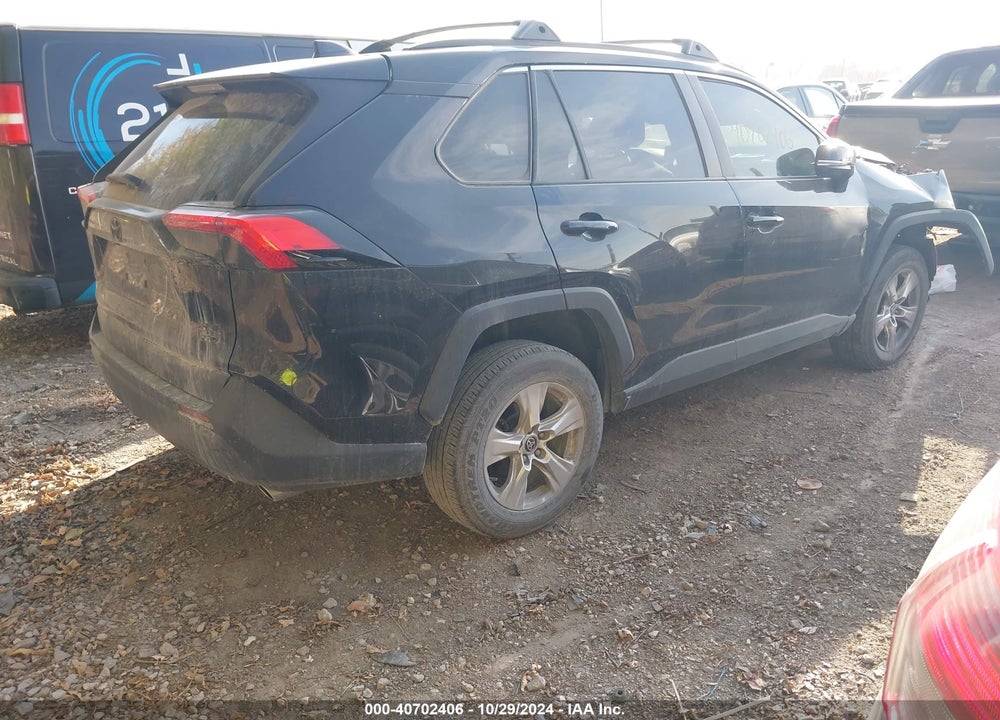2021 TOYOTA RAV4 XLE VIN: 2T3P1RFV1MW172378