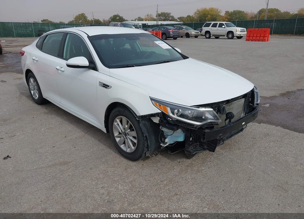 2016 KIA OPTIMA LX VIN: KNAGT4L32G5093570