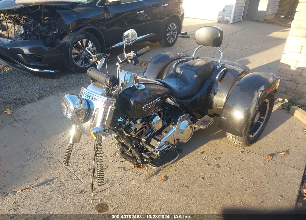 2016 HARLEY-DAVIDSON FLRT FREE WHEELER VIN: 1HD1MCM13GB858962