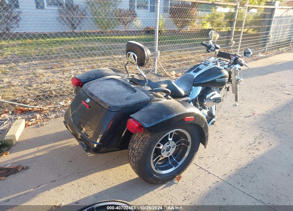 2016 HARLEY-DAVIDSON FLRT FREE WHEELER VIN: 1HD1MCM13GB858962