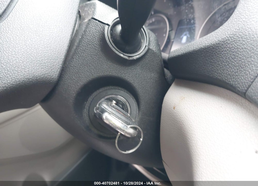 2017 HYUNDAI TUCSON SE VIN: KM8J33A4XHU377952