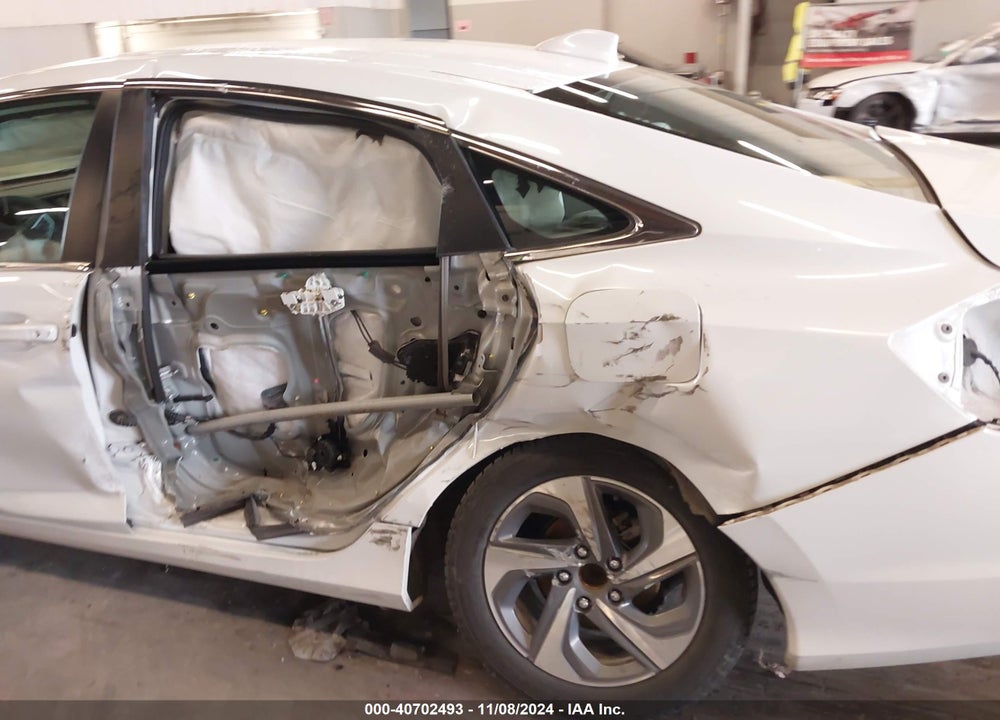 2020 HONDA INSIGHT EX VIN: 19XZE4F54LE008181