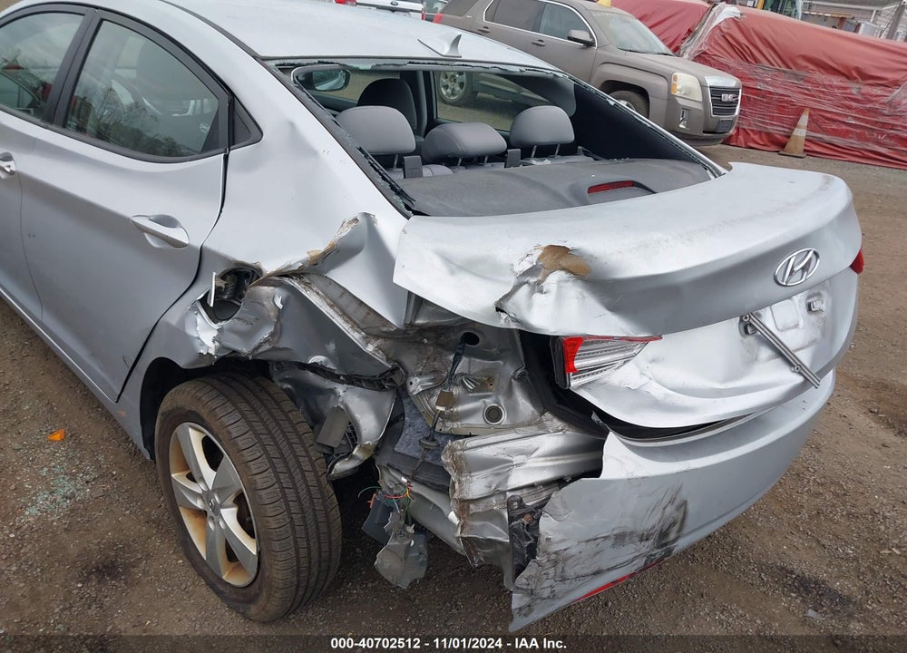 2011 HYUNDAI ELANTRA GLS VIN: 5NPDH4AE6BH049320