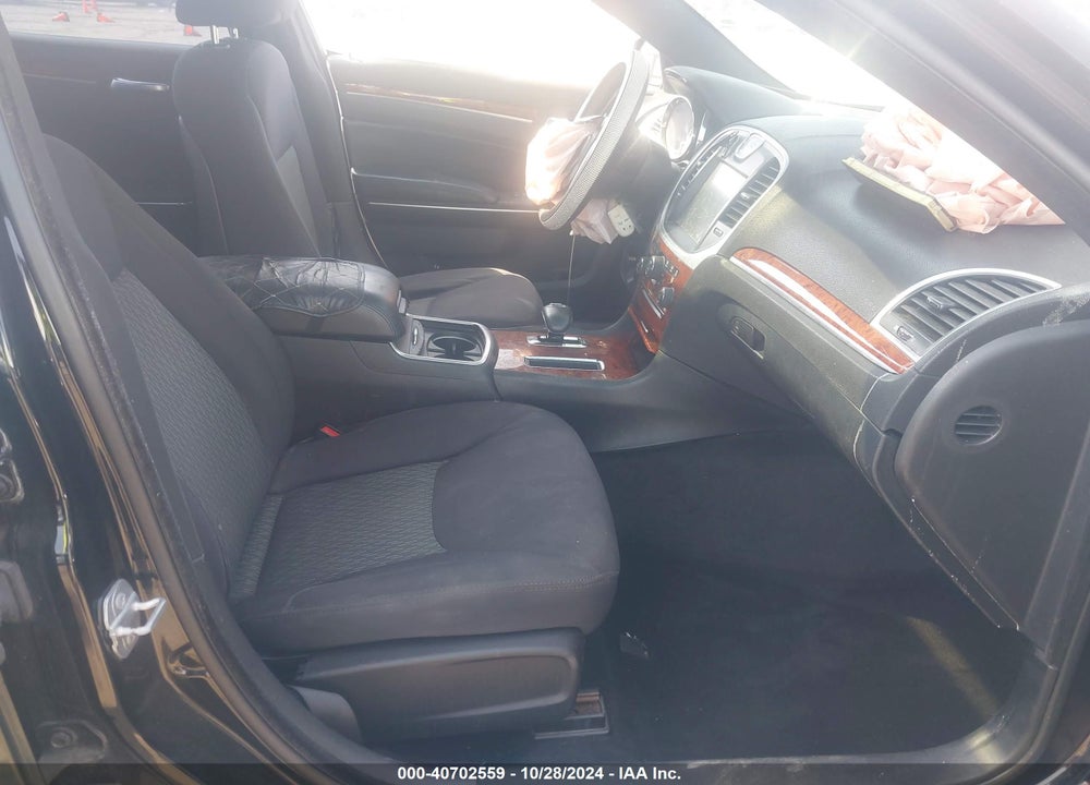 2014 CHRYSLER 300 VIN: 2C3CCAAG6EH376098