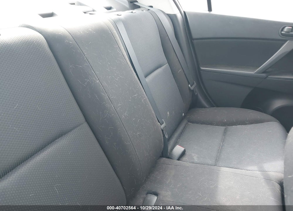 2010 MAZDA 3 I SPORT VIN: JM1BL1SGXA1313018
