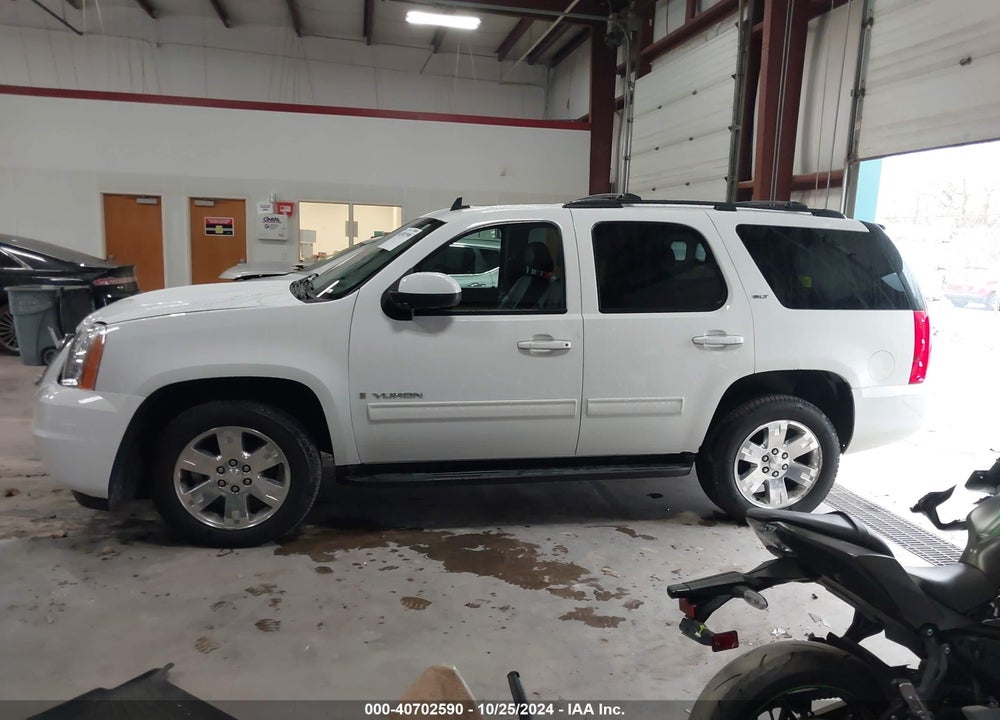 2009 GMC YUKON SLT2 VIN: 1GKFK33059R278021