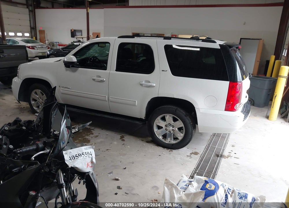 2009 GMC YUKON SLT2 VIN: 1GKFK33059R278021