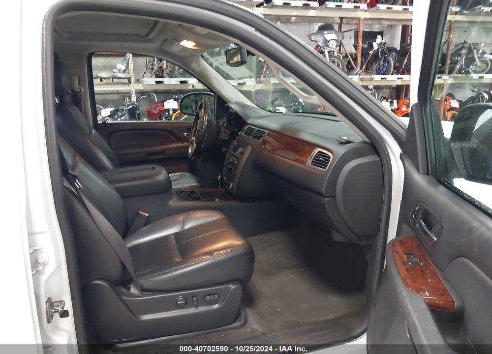 2009 GMC YUKON SLT2 VIN: 1GKFK33059R278021