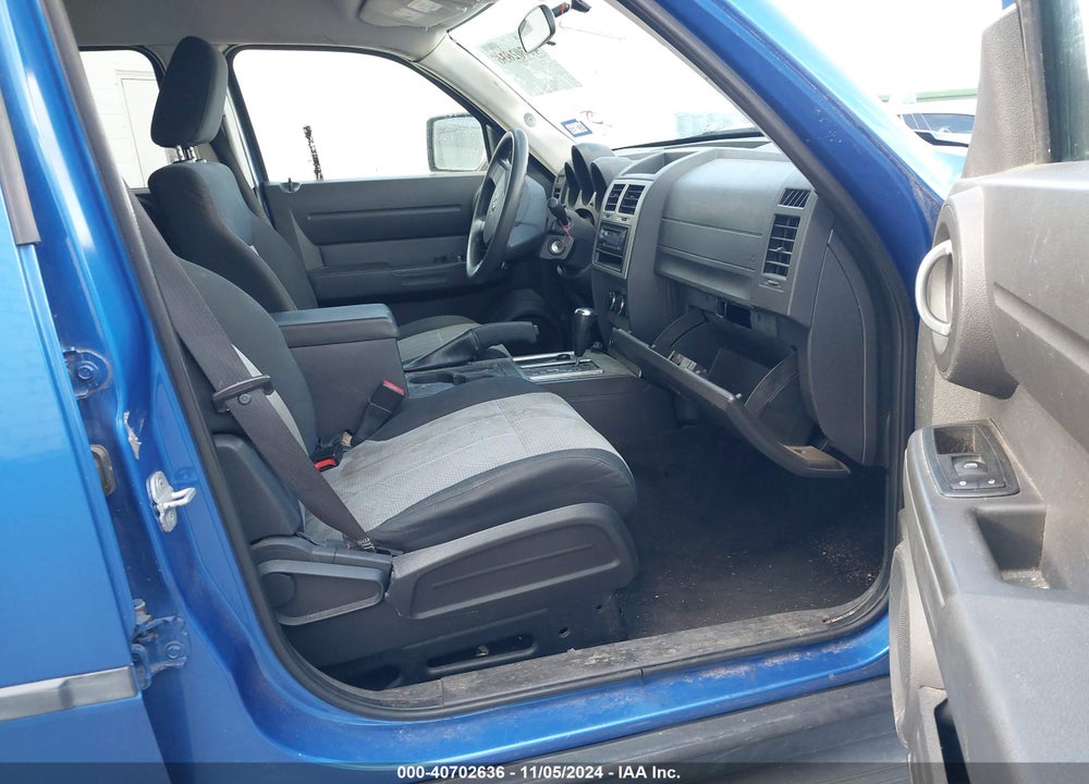 2007 DODGE NITRO SXT VIN: 1D8GU28K97W589692