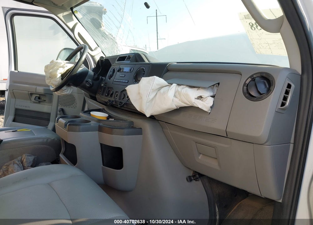 2015 FORD E-350 CUTAWAY VIN: 1FDWE3FL9FDA17245