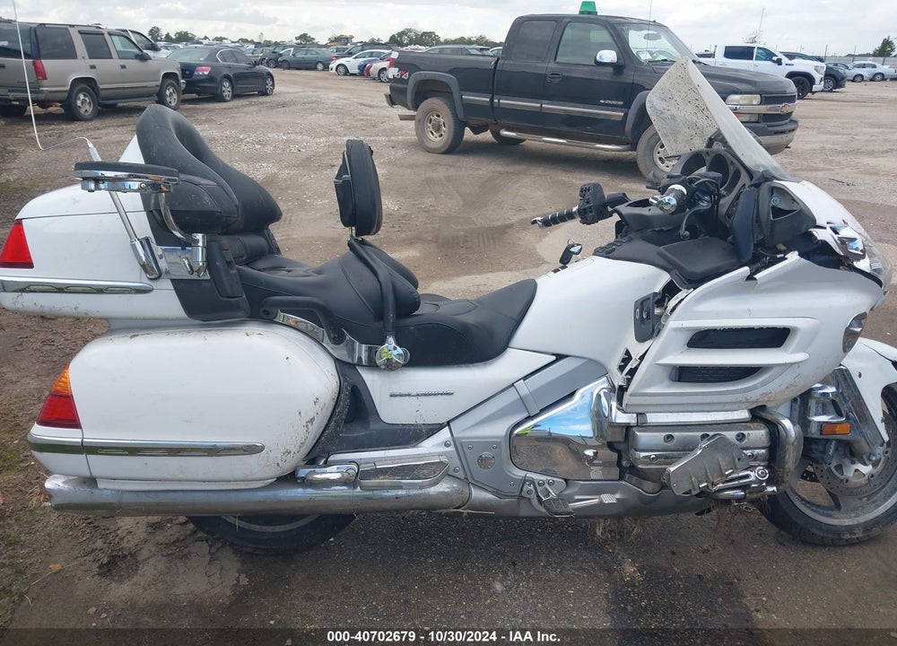 2005 HONDA GL1800 VIN: 1HFSC470X5A406310
