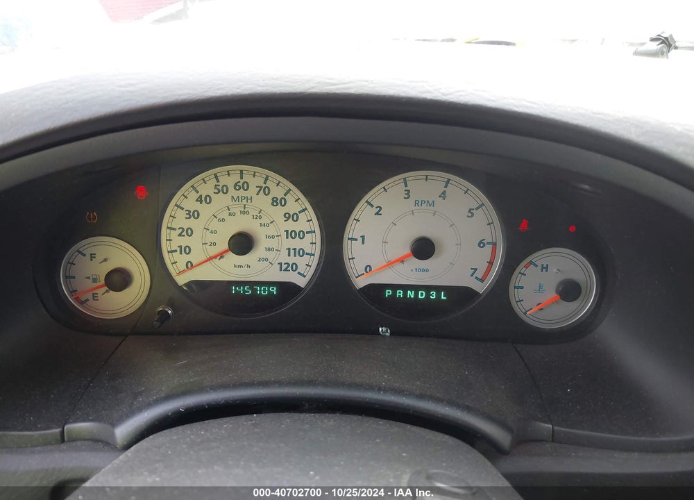 2005 CHRYSLER TOWN & COUNTRY TOURING VIN: 2C4GP54L05R413058