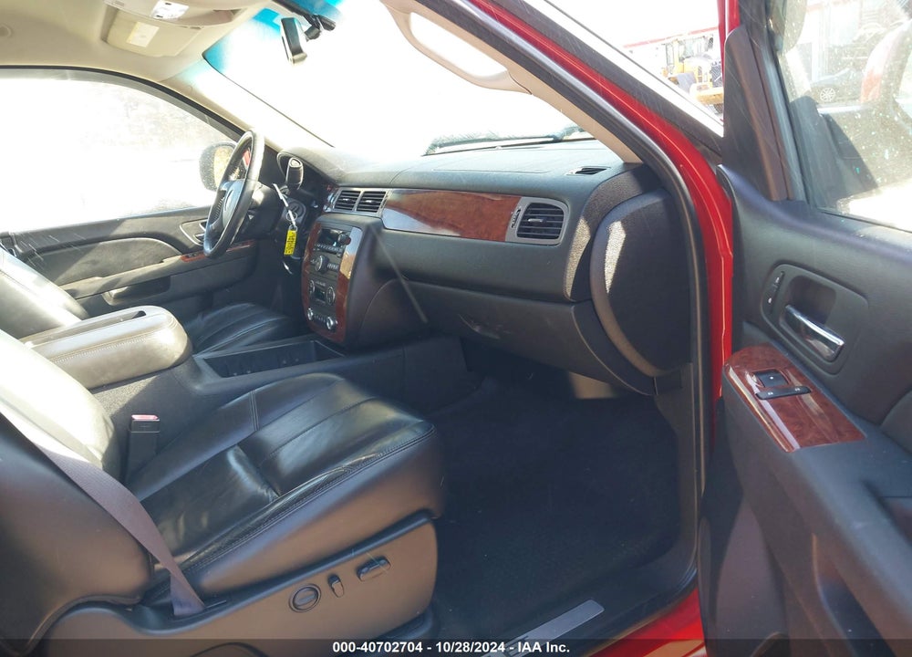 2011 CHEVROLET SILVERADO 1500 LTZ VIN: 3GCPKTE37BG208923