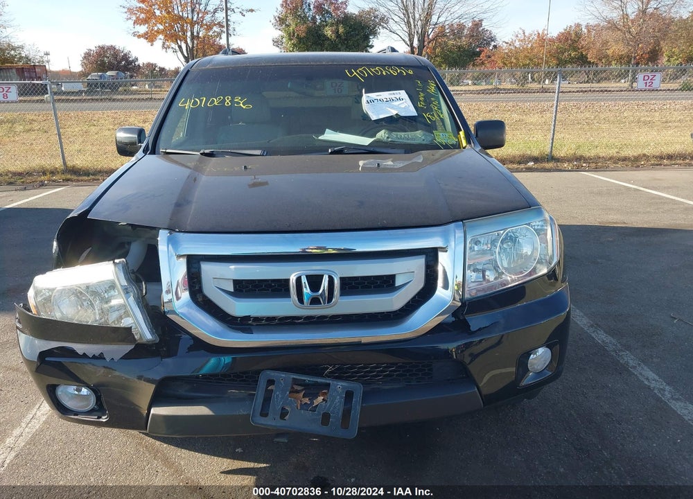 2011 HONDA PILOT EX VIN: 5FNYF4H47BB044131