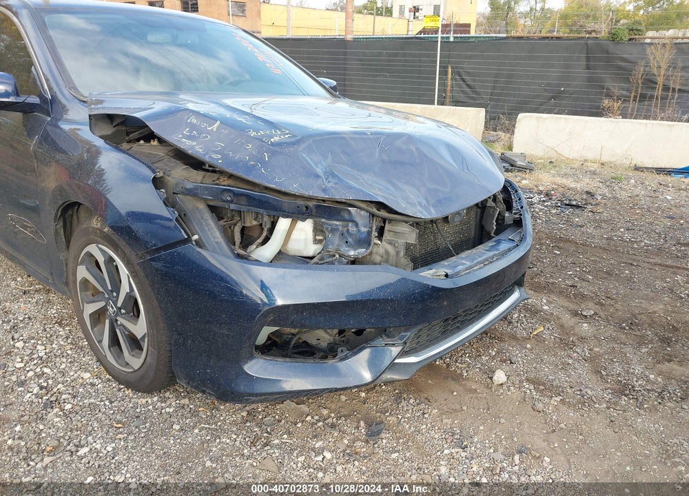 2017 HONDA ACCORD EX-L V6 VIN: 1HGCR3F89HA020692