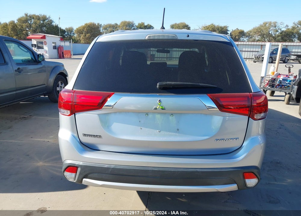 2016 MITSUBISHI OUTLANDER ES VIN: JA4AZ3A36GZ032083