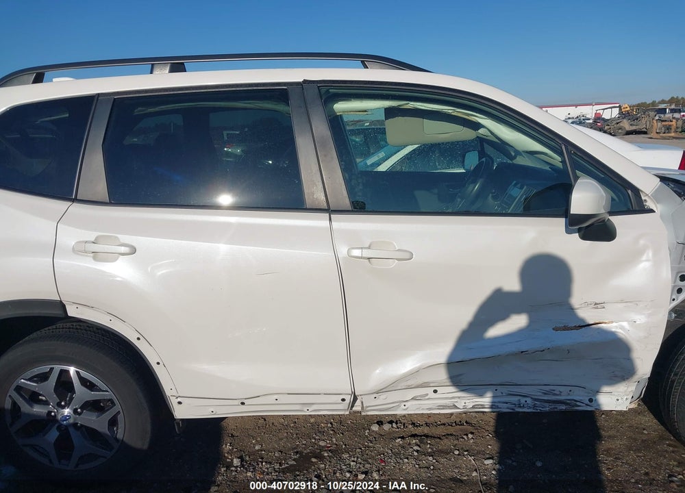 2020 SUBARU FORESTER PREMIUM VIN: JF2SKAGC6LH564199