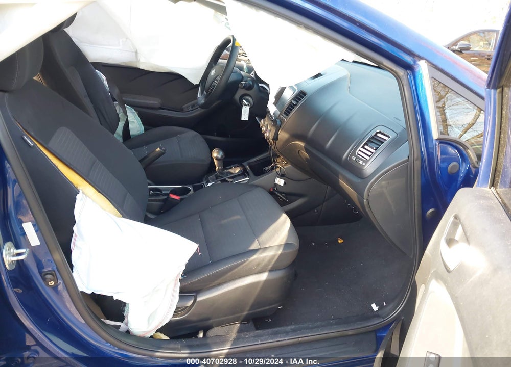 2018 KIA FORTE LX VIN: 3KPFL4A7XJE203894