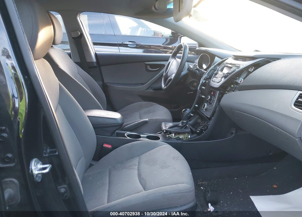 2016 HYUNDAI ELANTRA SE VIN: 5NPDH4AE5GH733976
