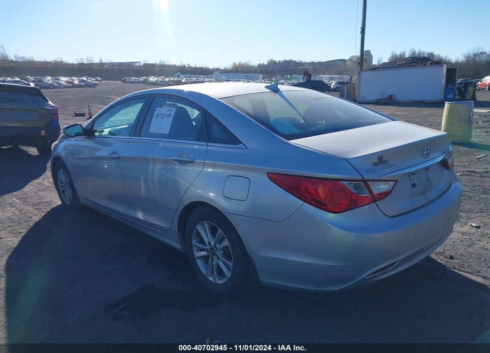 2013 HYUNDAI SONATA GLS VIN: 5NPEB4AC1DH707679