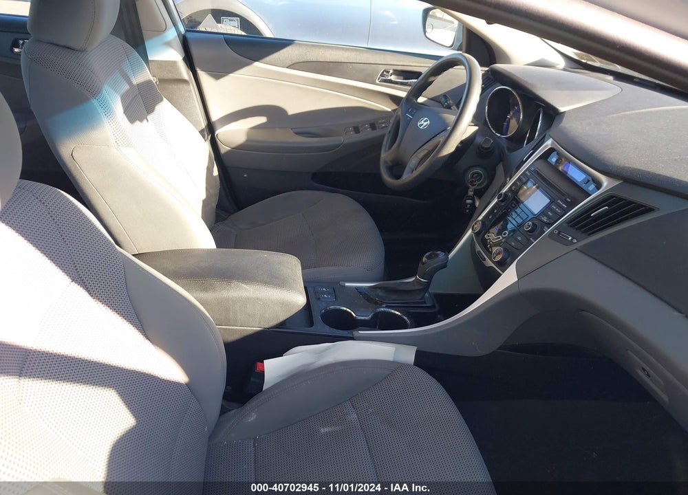 2013 HYUNDAI SONATA GLS VIN: 5NPEB4AC1DH707679