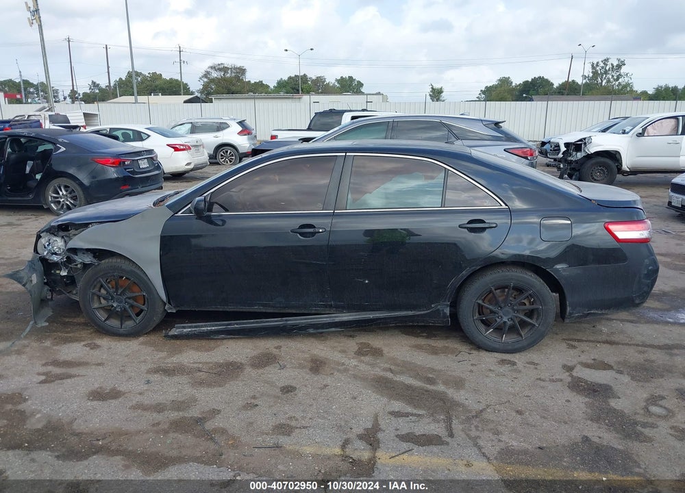 2011 TOYOTA CAMRY XLE VIN: 4T1BF3EK0BU148031