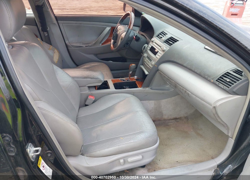 2011 TOYOTA CAMRY XLE VIN: 4T1BF3EK0BU148031