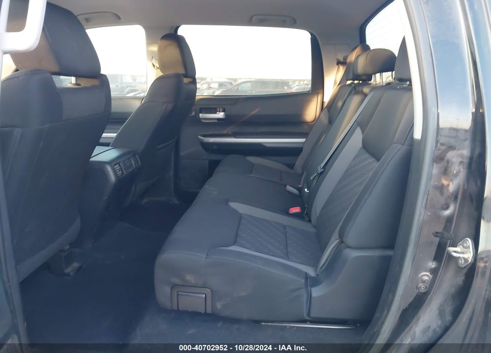 2017 TOYOTA TUNDRA SR5 5.7L V8 VIN: 5TFDW5F17HX604743