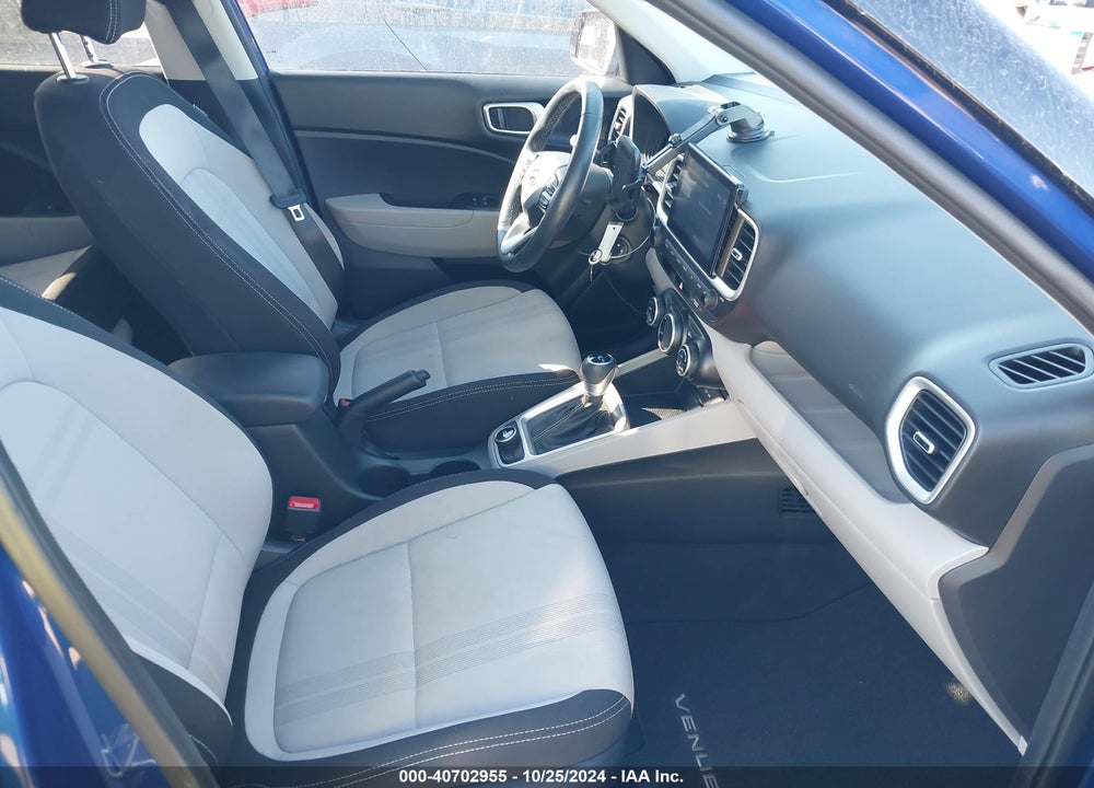 2023 HYUNDAI VENUE SEL VIN: KMHRC8A38PU246525