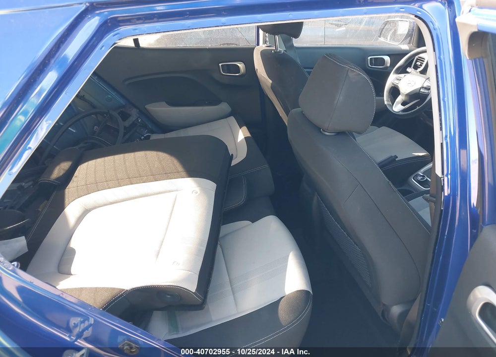 2023 HYUNDAI VENUE SEL VIN: KMHRC8A38PU246525