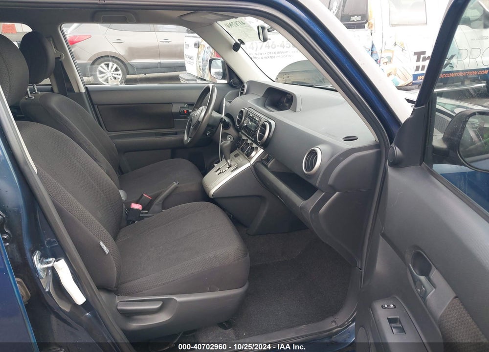 2008 SCION XB VIN: JTLKE50E181042755