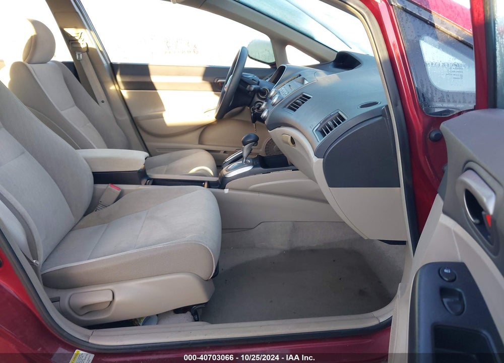 2010 HONDA CIVIC LX VIN: 2HGFA1F54AH527795
