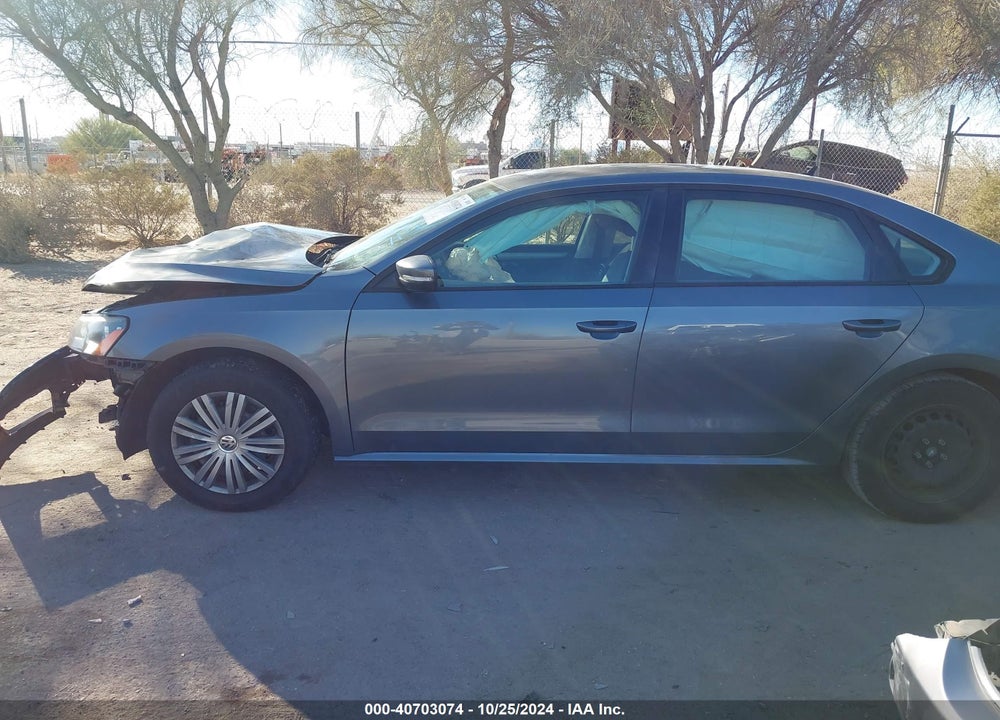 2014 VOLKSWAGEN PASSAT 1.8T S VIN: 1VWAT7A35EC071467