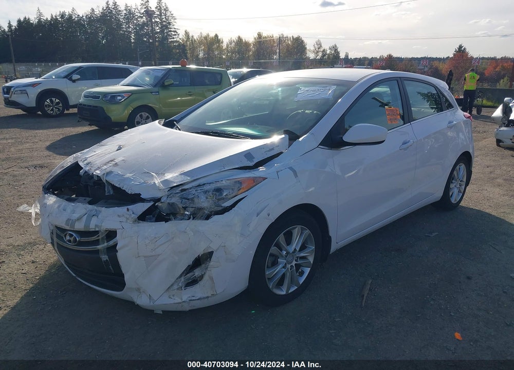 2013 HYUNDAI ELANTRA GT VIN: KMHD35LE4DU139961