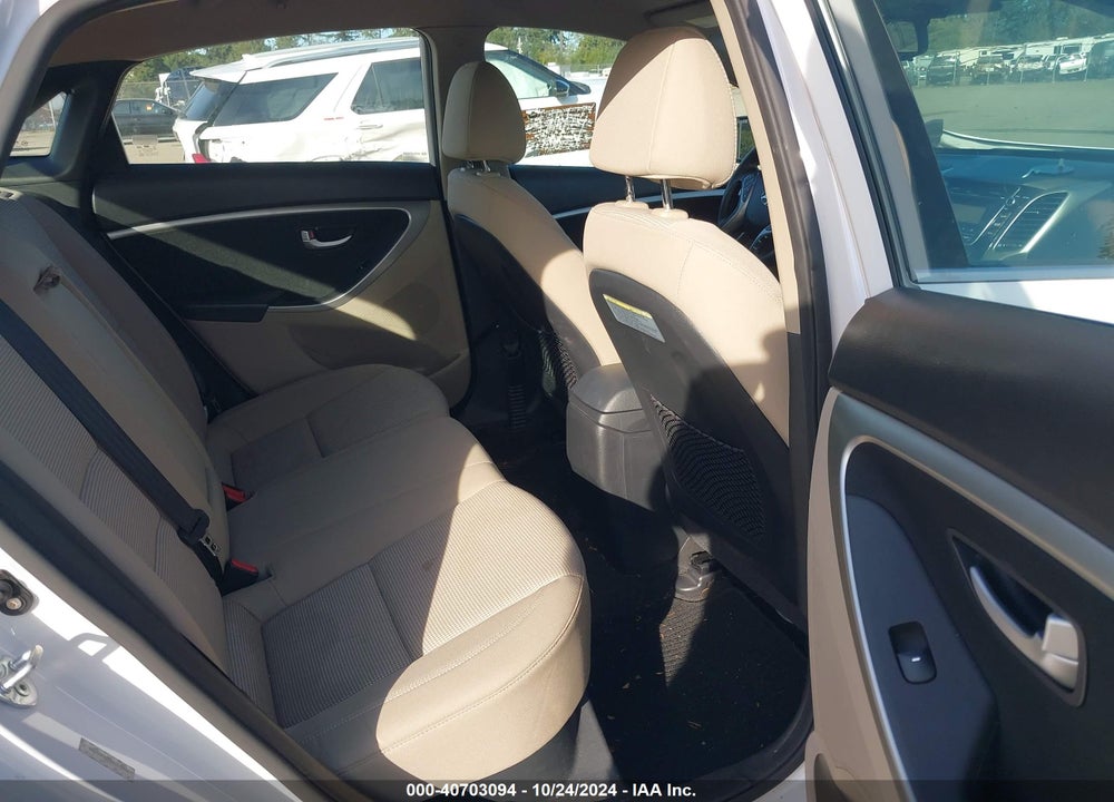 2013 HYUNDAI ELANTRA GT VIN: KMHD35LE4DU139961
