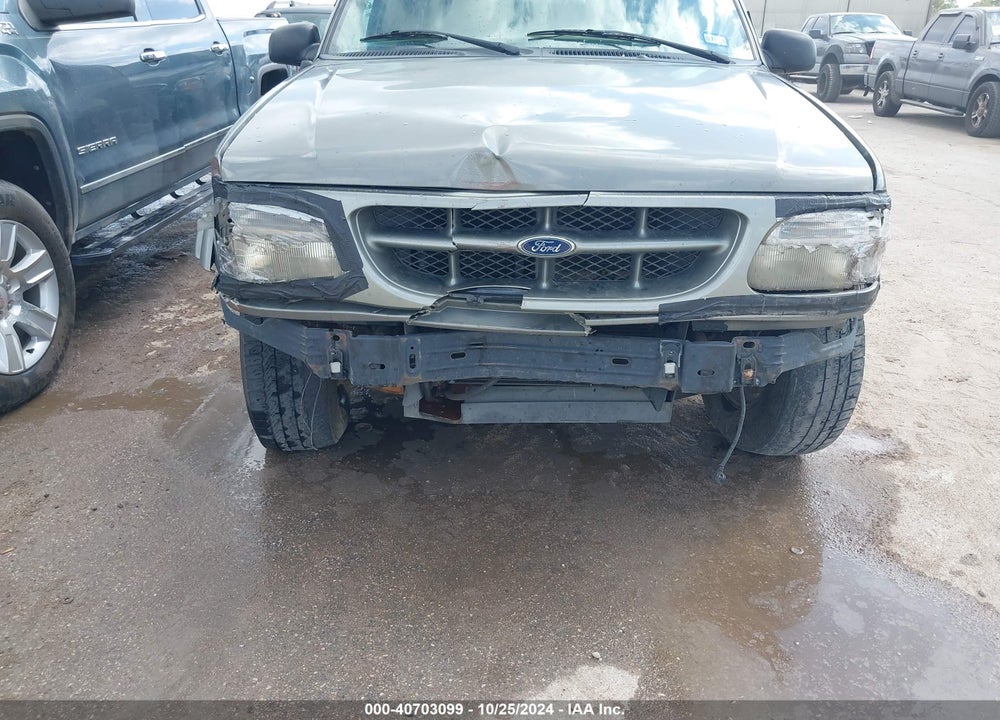 2000 FORD EXPLORER LIMITED VIN: 1FMDU65P0YZA11632