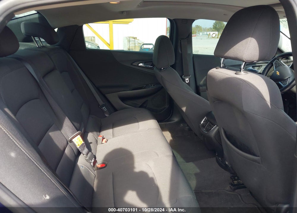 2018 CHEVROLET MALIBU LT VIN: 1G1ZD5ST0JF137012