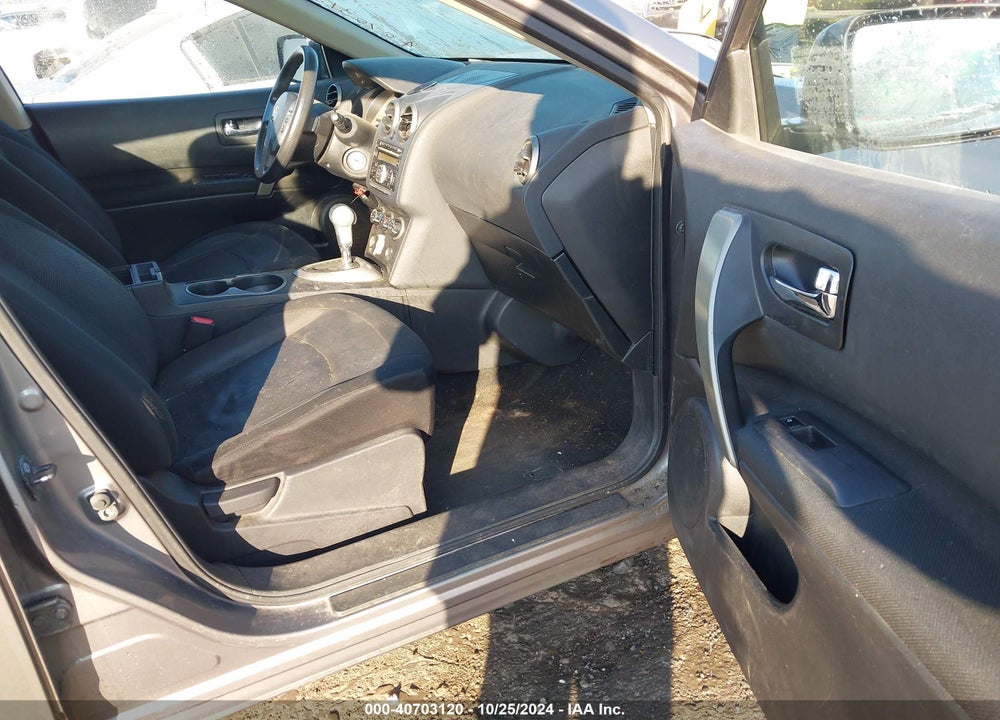 2013 NISSAN ROGUE S VIN: JN8AS5MT8DW529641